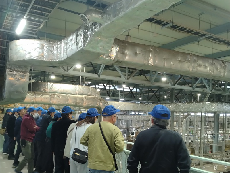 プラント内の見学風景